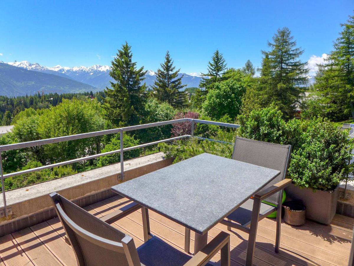 Apartment Jeanne D'Arc-3 By Interhome Crans-Montana Bagian luar foto